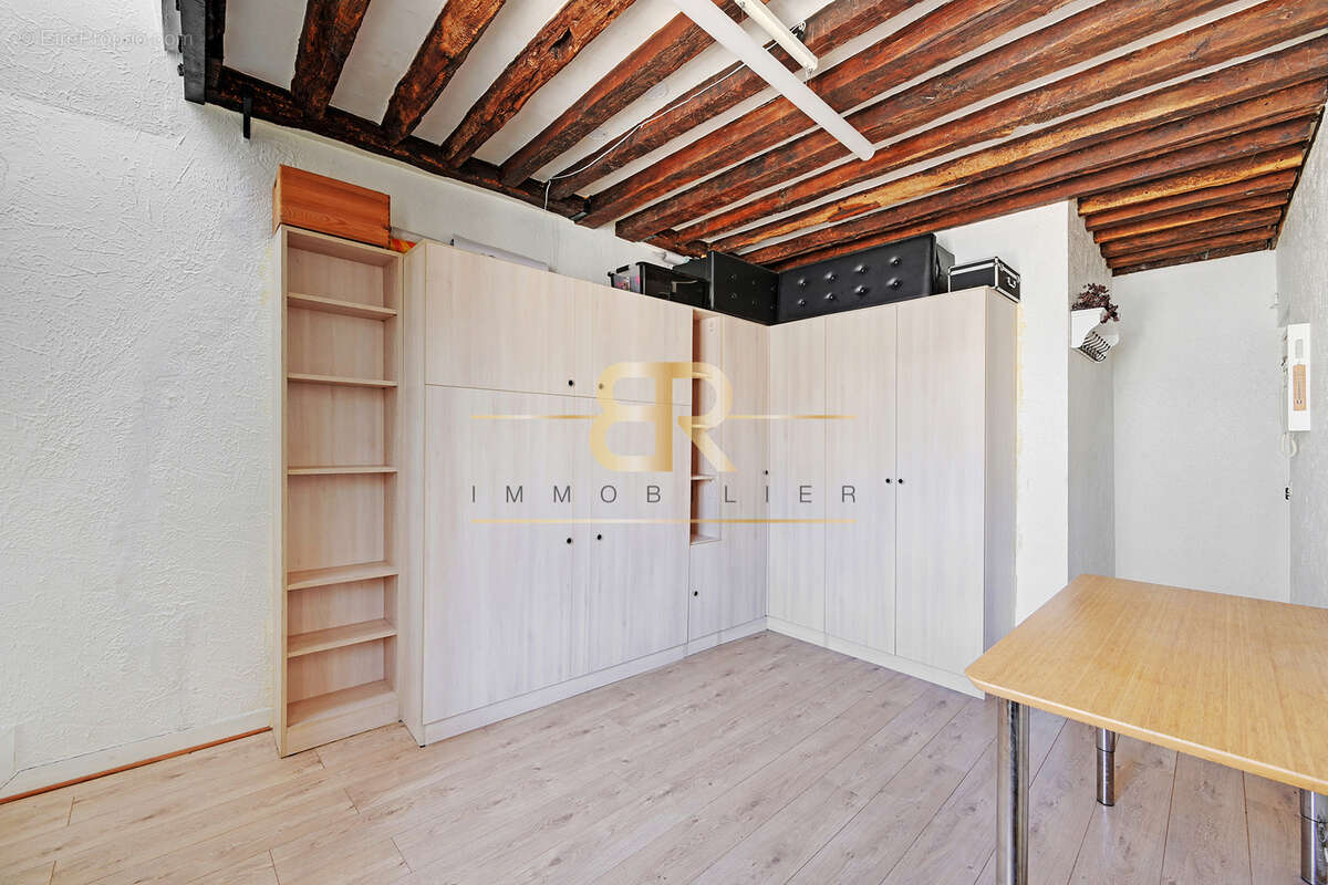 Centre de paris / studio / dernier étage - photo 6