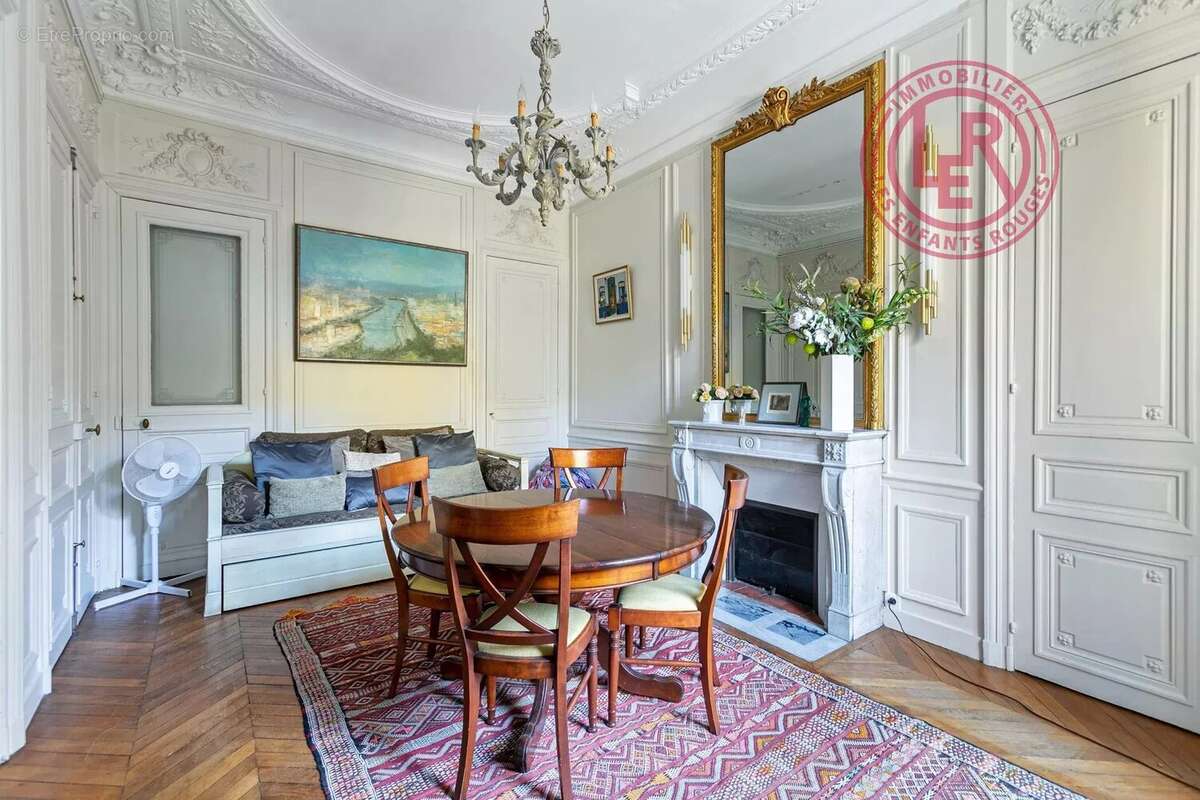 Appartement à PARIS-4E