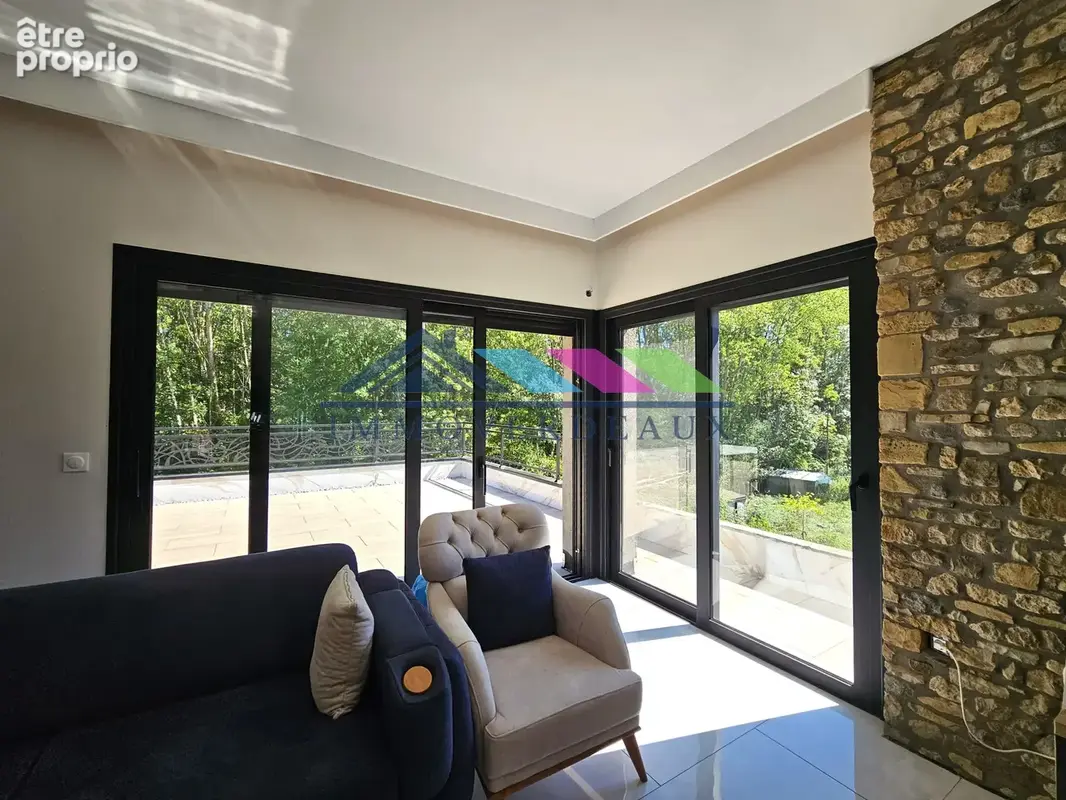 Maison 5 chambres / 2 terrasses / 2 garages - photo 7