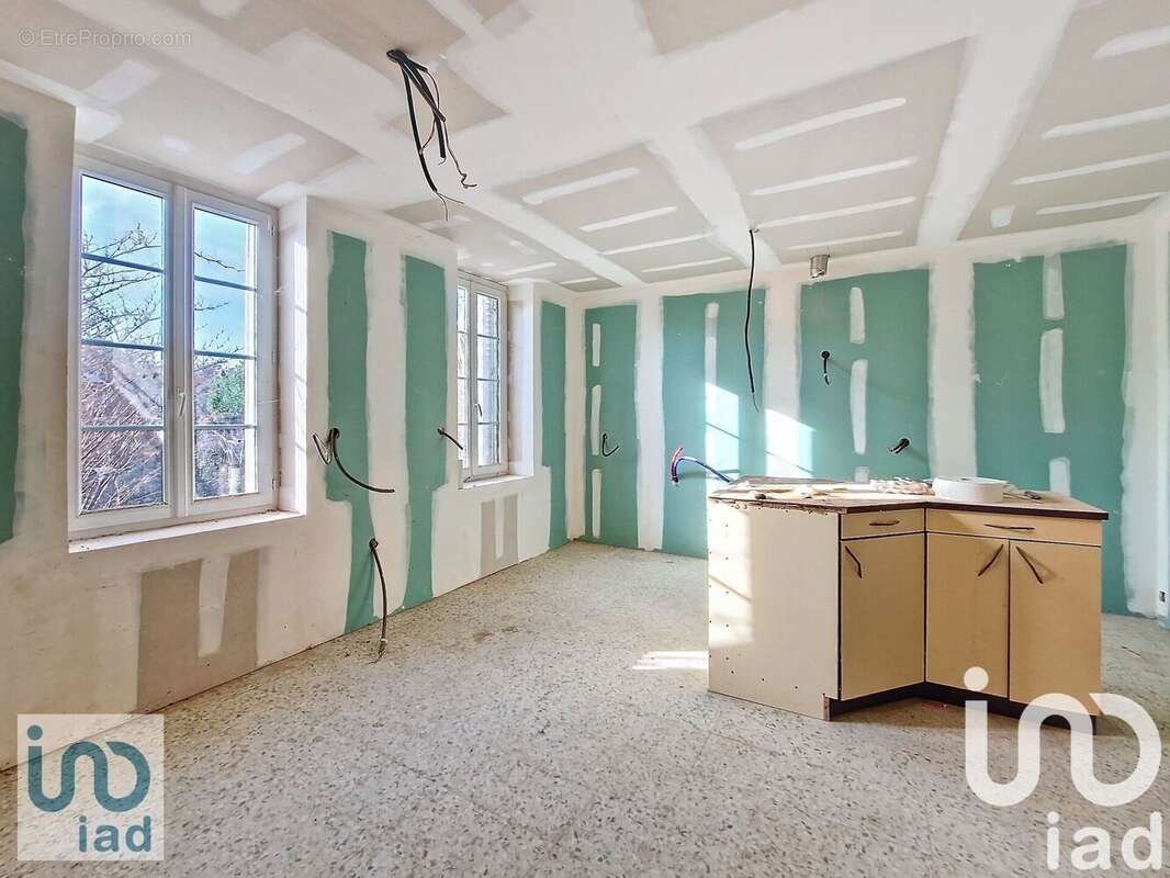 Photo 2 - Maison à BUSSY-EN-OTHE