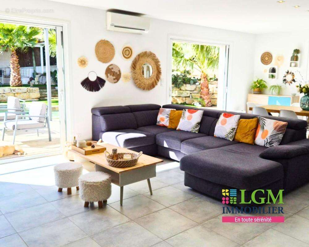 Maison à PLAN-DE-LA-TOUR