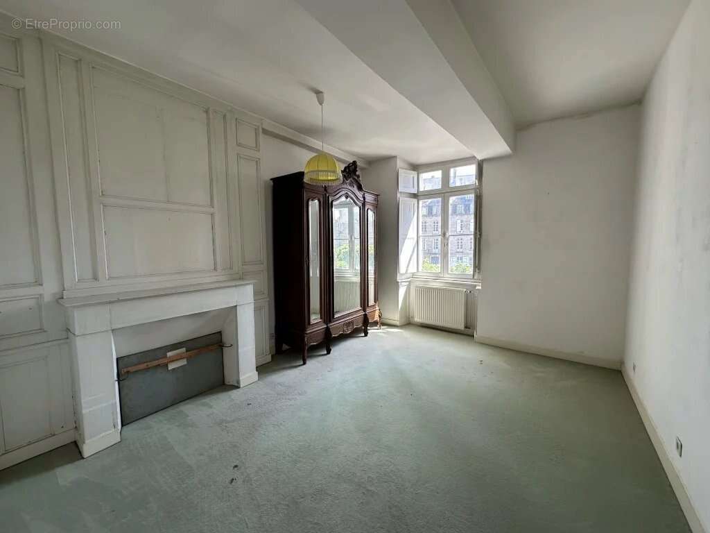 Dinan Centre Historique  Appartement bourgeois de 210 m² -L'esprit d'une maison de ville -Bien d'exception - photo 14