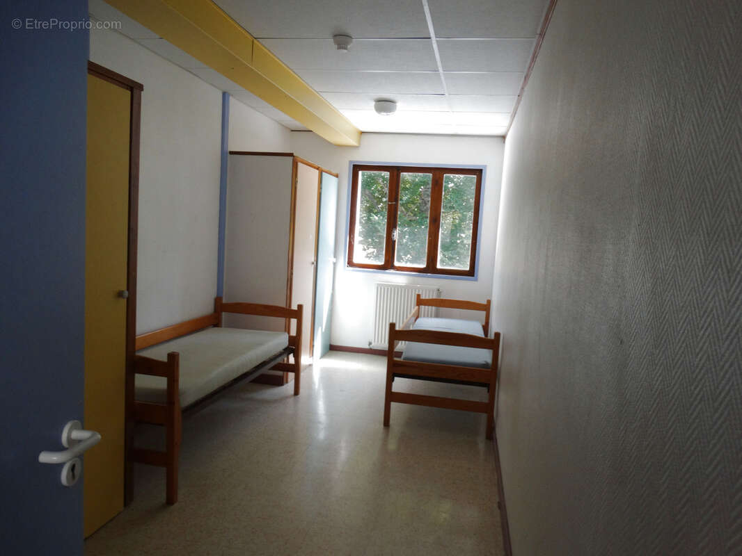 Commerce à LAVALDENS