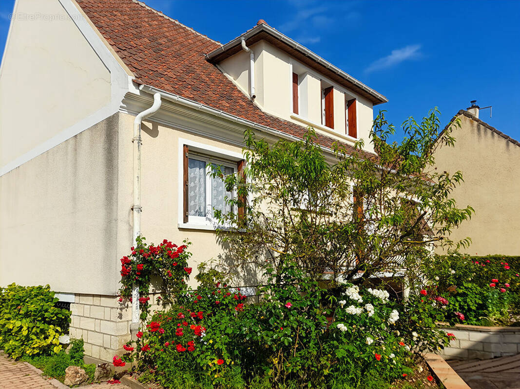 Maison à CERGY