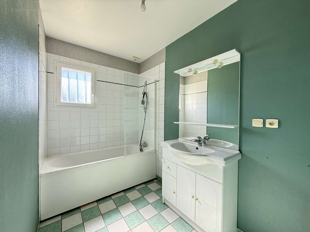 Maison à SAINT-VAAST-DU-VAL