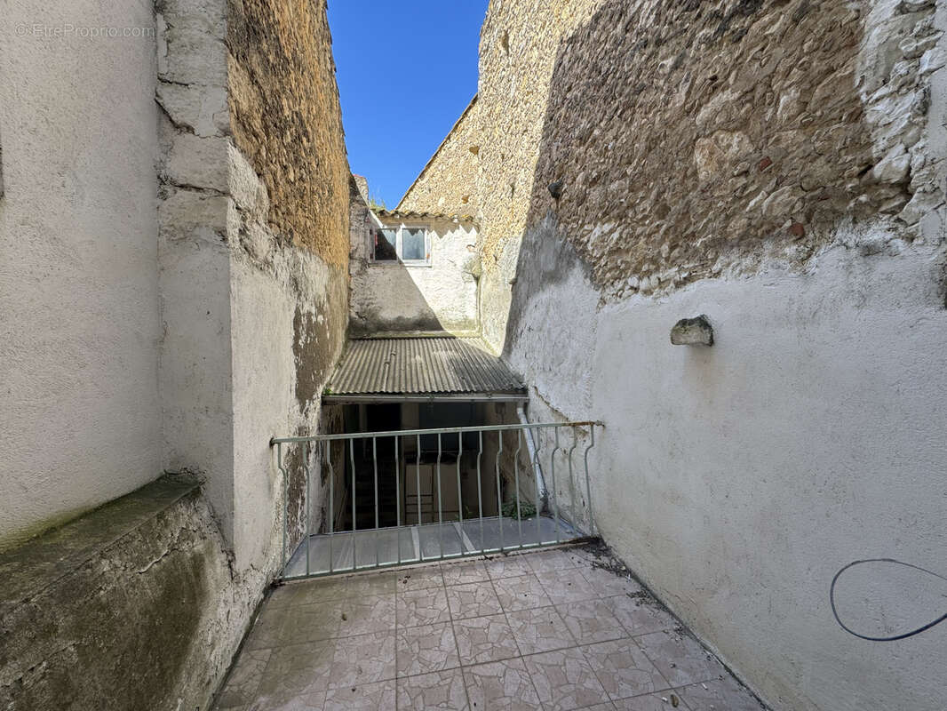 Maison à COURSAN
