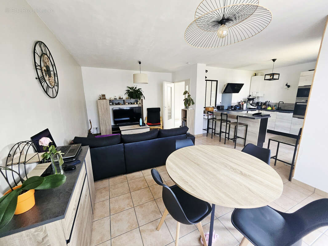 Maison à LA TALAUDIERE