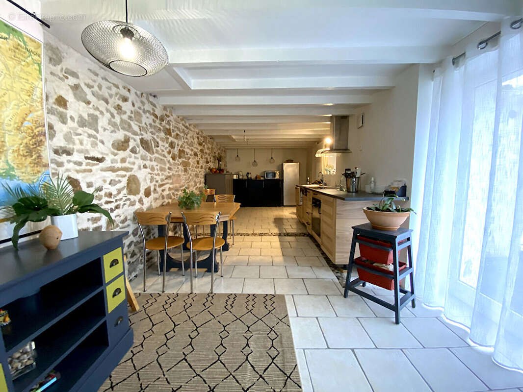 Maison à LE PELLERIN