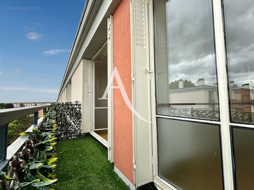 Appartement à BOIS-D'ARCY