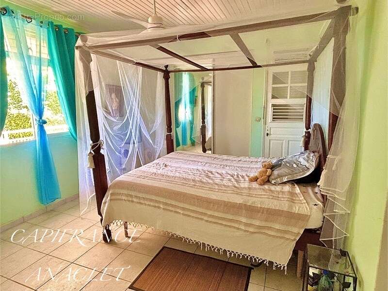 Maison à RIVIERE-PILOTE