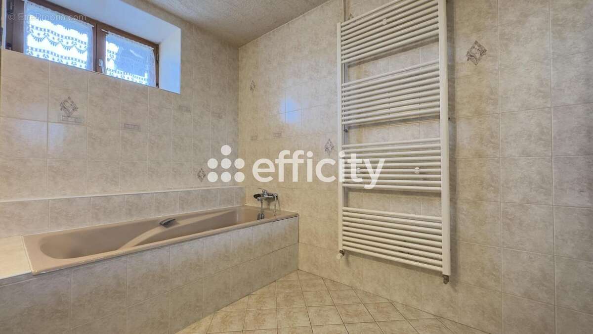 Maison à REVEL-TOURDAN