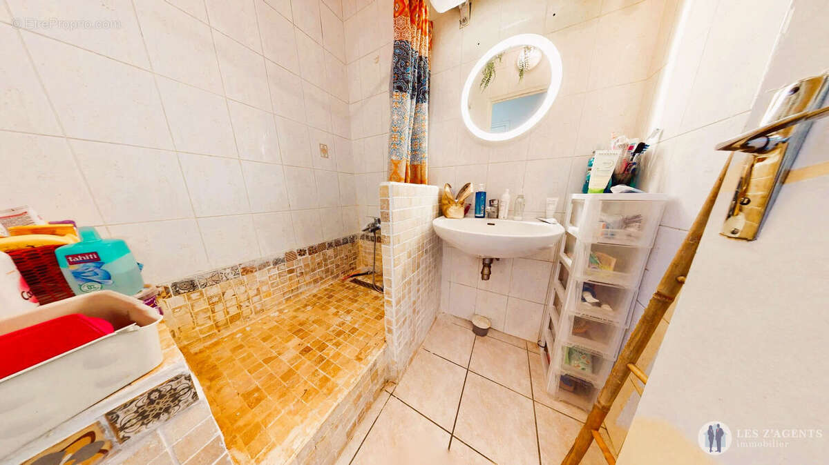 Appartement à SAINT-MARTIN-D'HERES