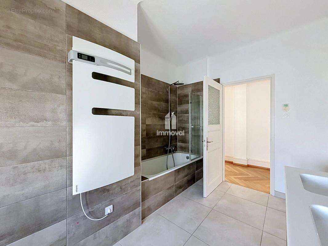 Centre-ville - t4 - 114 m² - photo 9
