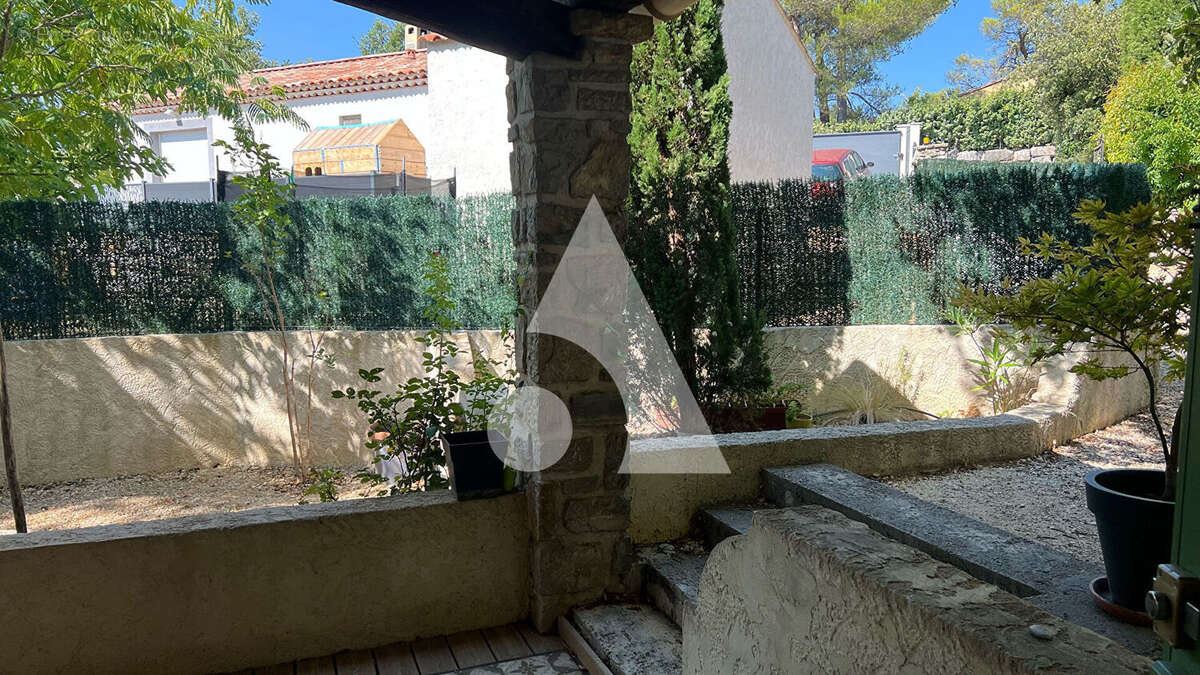 Maison à LA ROQUEBRUSSANNE