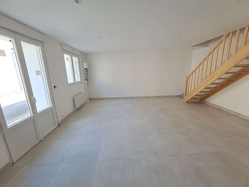 Maison à vendre 6 pièces + Chai attenant - photo 5