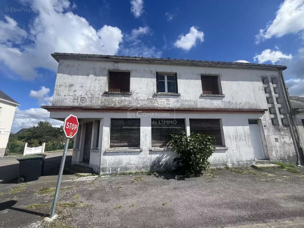 Maison à DONGES
