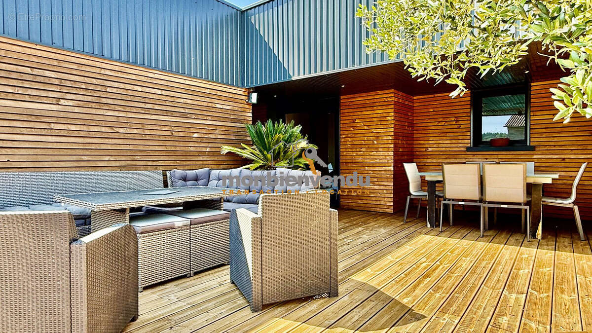 Maison à ARPAJON-SUR-CERE