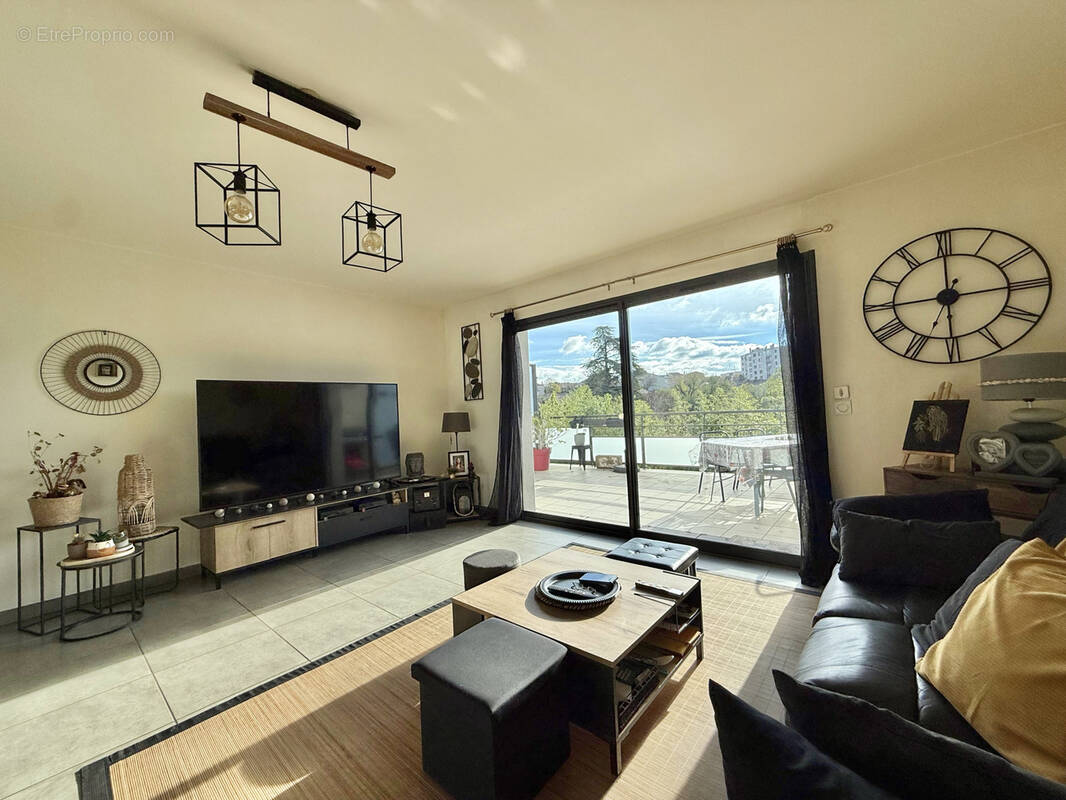 Appartement à BOURG-LES-VALENCE