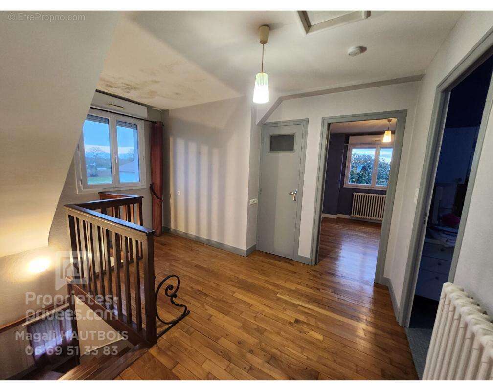 Maison à SAINT-HILAIRE-DU-HARCOUET