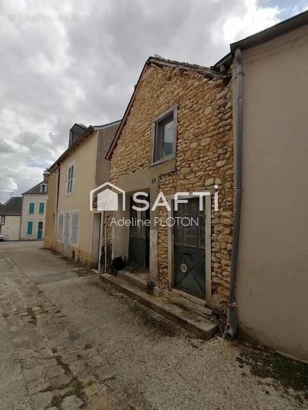 Photo 1 - Maison à REUILLY