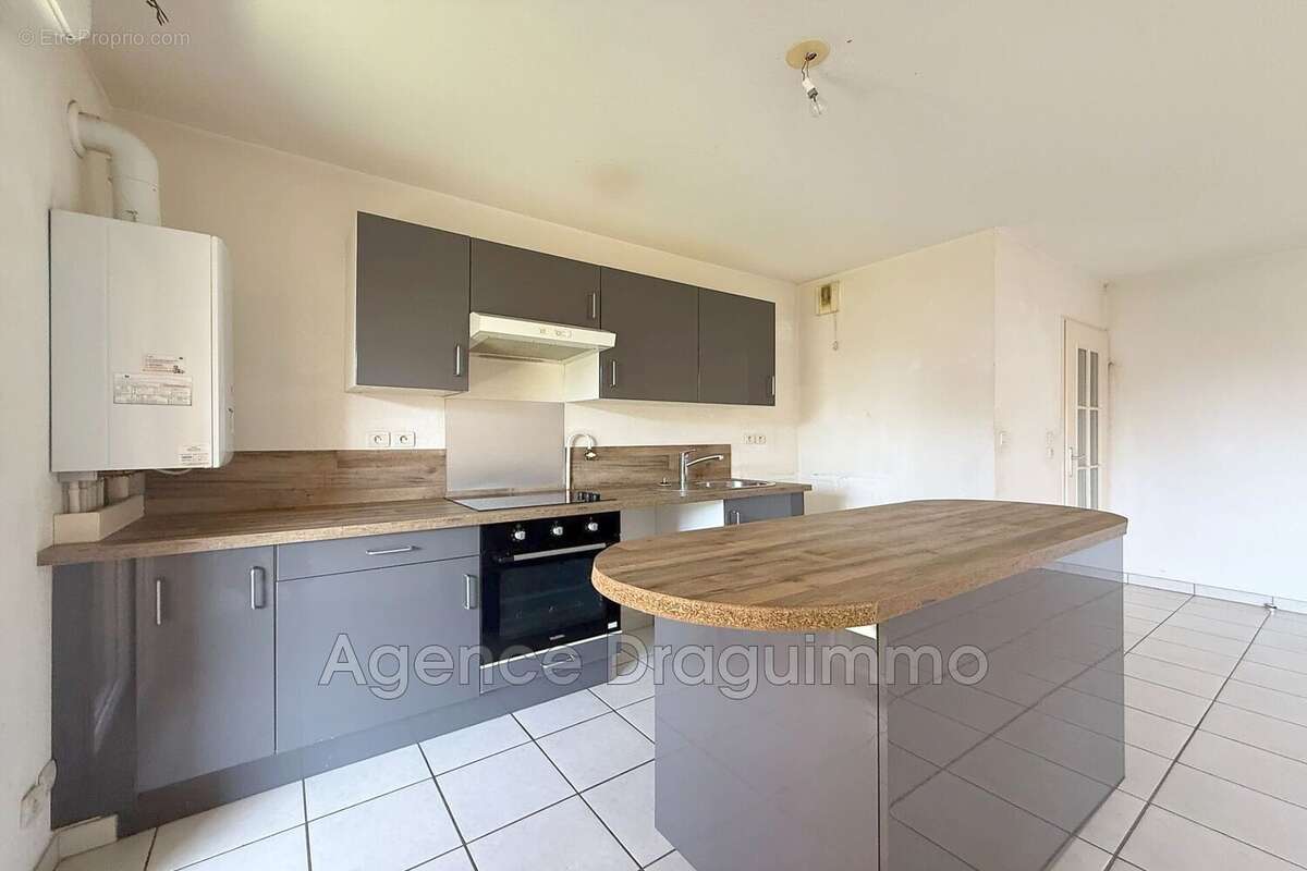 Appartement à DRAGUIGNAN