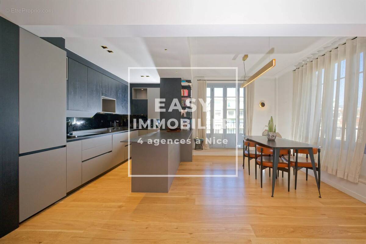 Appartement à NICE
