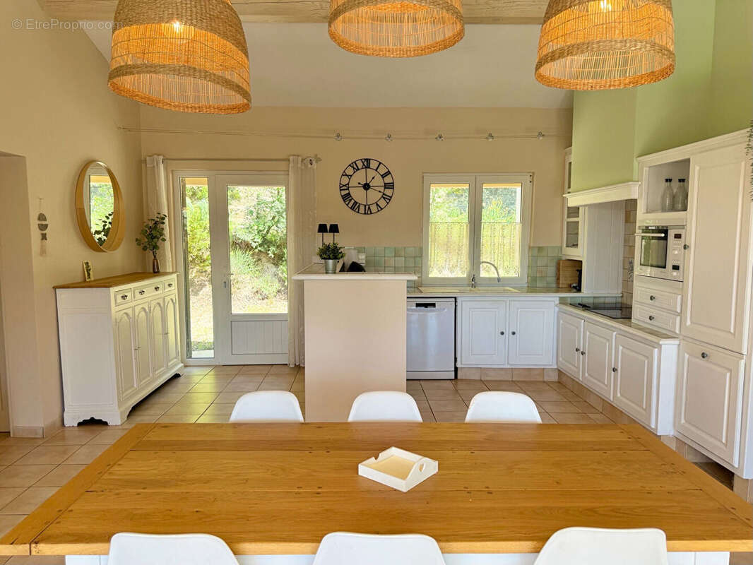 Maison à VAISON-LA-ROMAINE