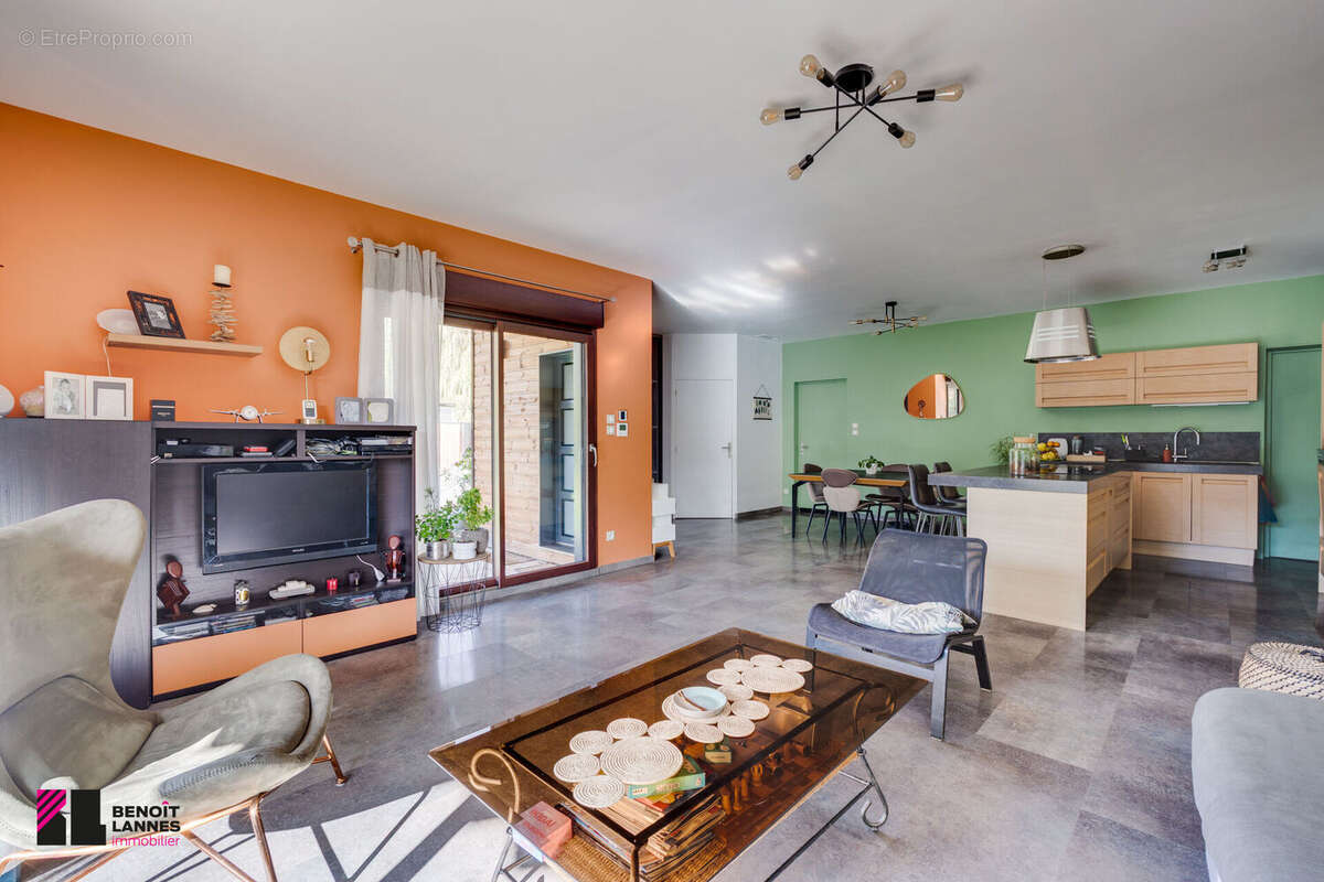 Photo 4 - Maison à LAPEYROUSE-FOSSAT