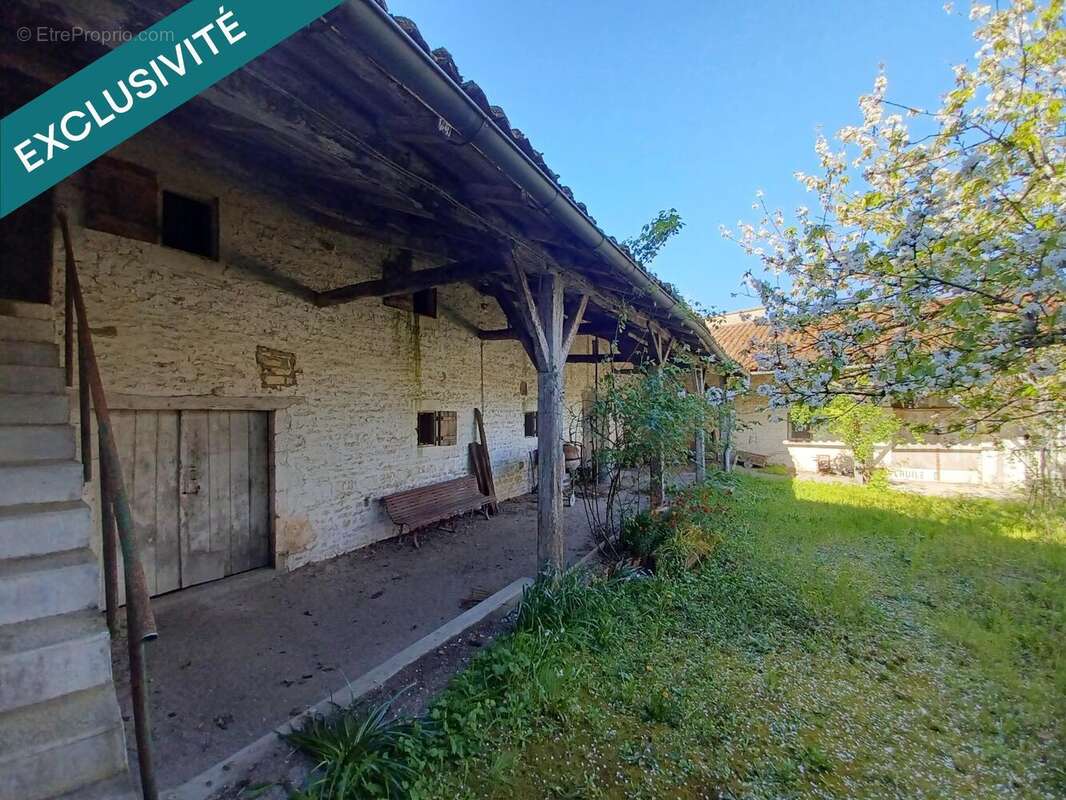 Photo 4 - Appartement à AIGRE