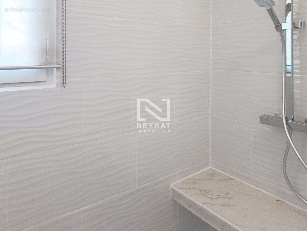 Maison à TOURRETTES