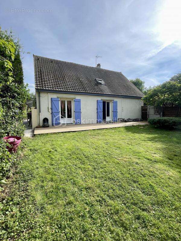 Maison à LA CHAPELLE-GAUTHIER