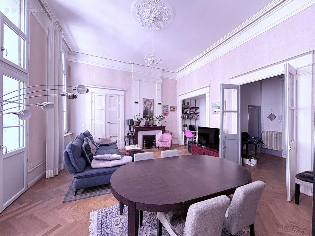 Montpellier Écusson Ancien courrier. Magnifique appartement bourgeois & familial dans la plus belle rue de l'é - photo 16