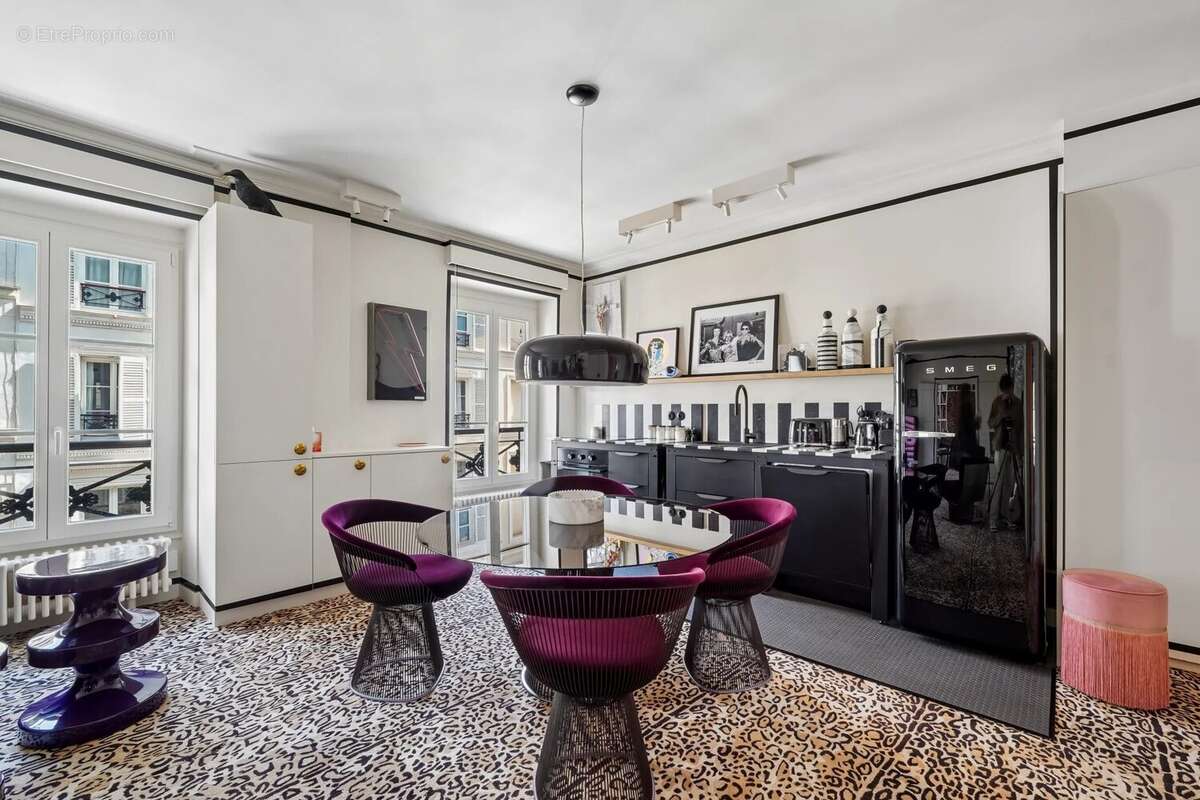 Appartement à PARIS-9E