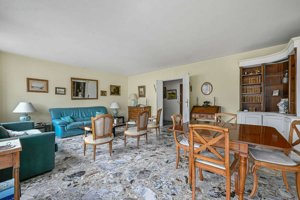 Photo 4 - Appartement à PARIS-16E