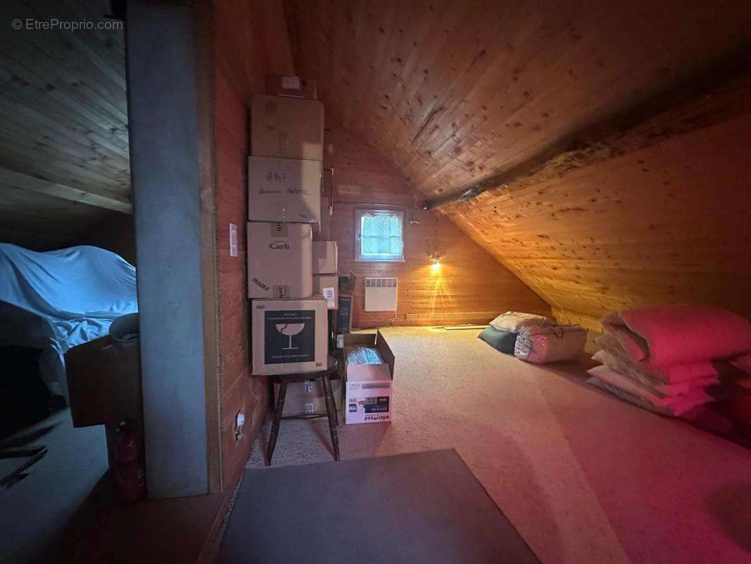 Maison à VIVIERS-DU-LAC