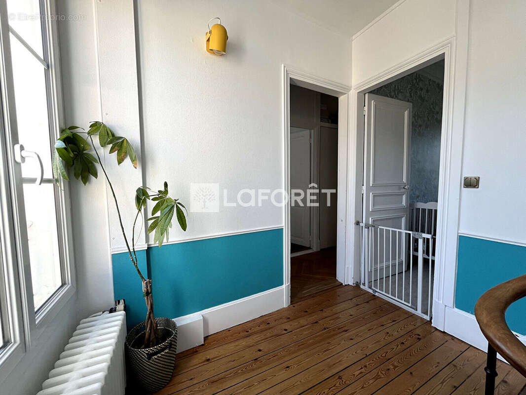 Maison à MEZY-SUR-SEINE