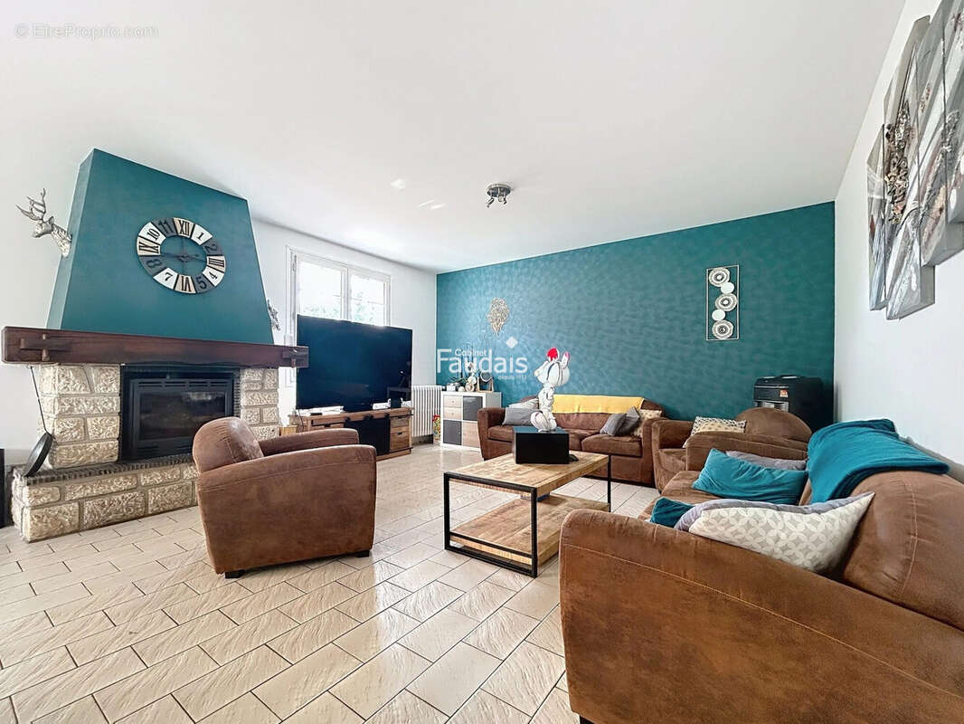 Maison à NEUFMESNIL
