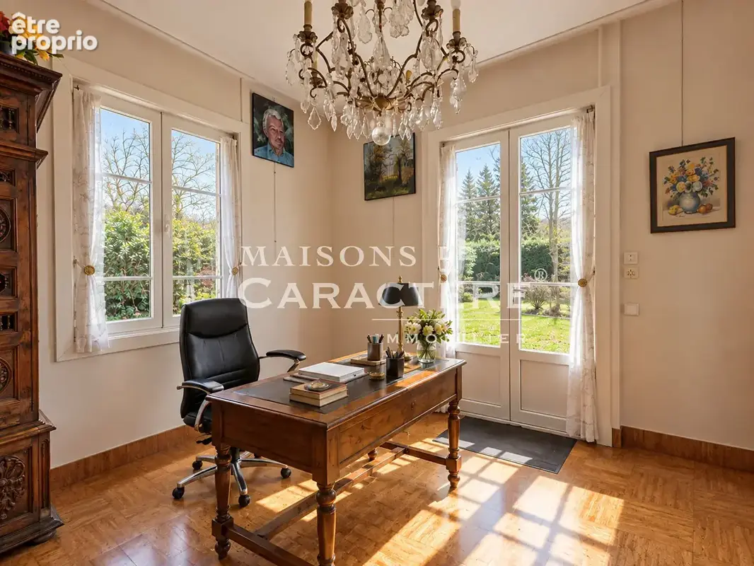 Ensemble immobilier de 380m2 : Maison Anglo Normande de 317m2 et Petite maison de gardien - photo 10