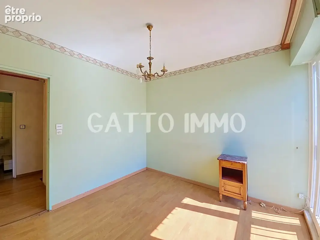 Appartement de 100m2 // 3 ch // cave // 1 place parking // av strasbourg metz - photo 11