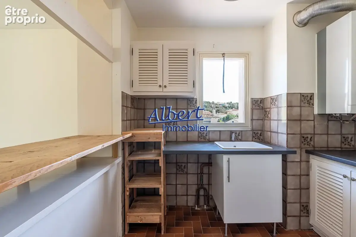 Appartement 2 pièces à vendre à Bandol, dernier étage avec vue dégagée - photo 12