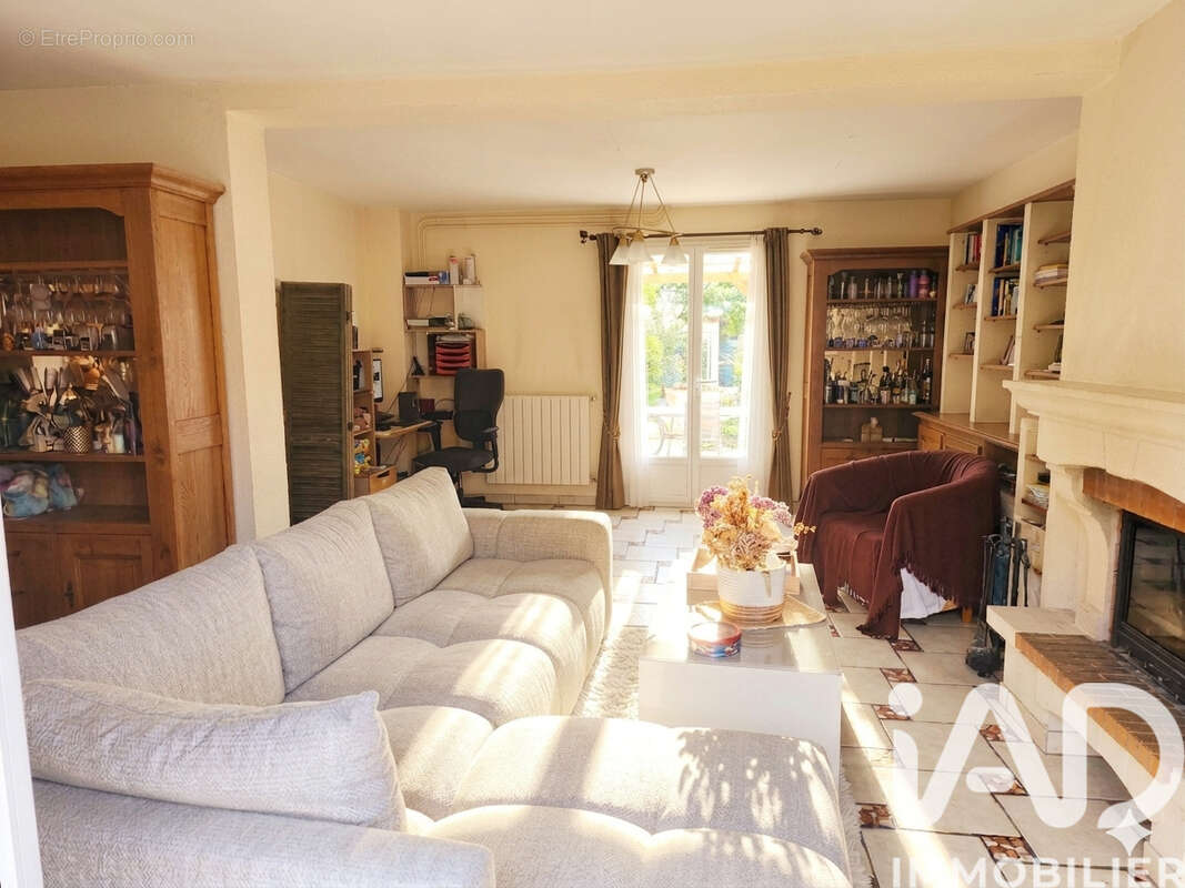 Maison 113 m² à Magny-En-Vexin  - photo 2