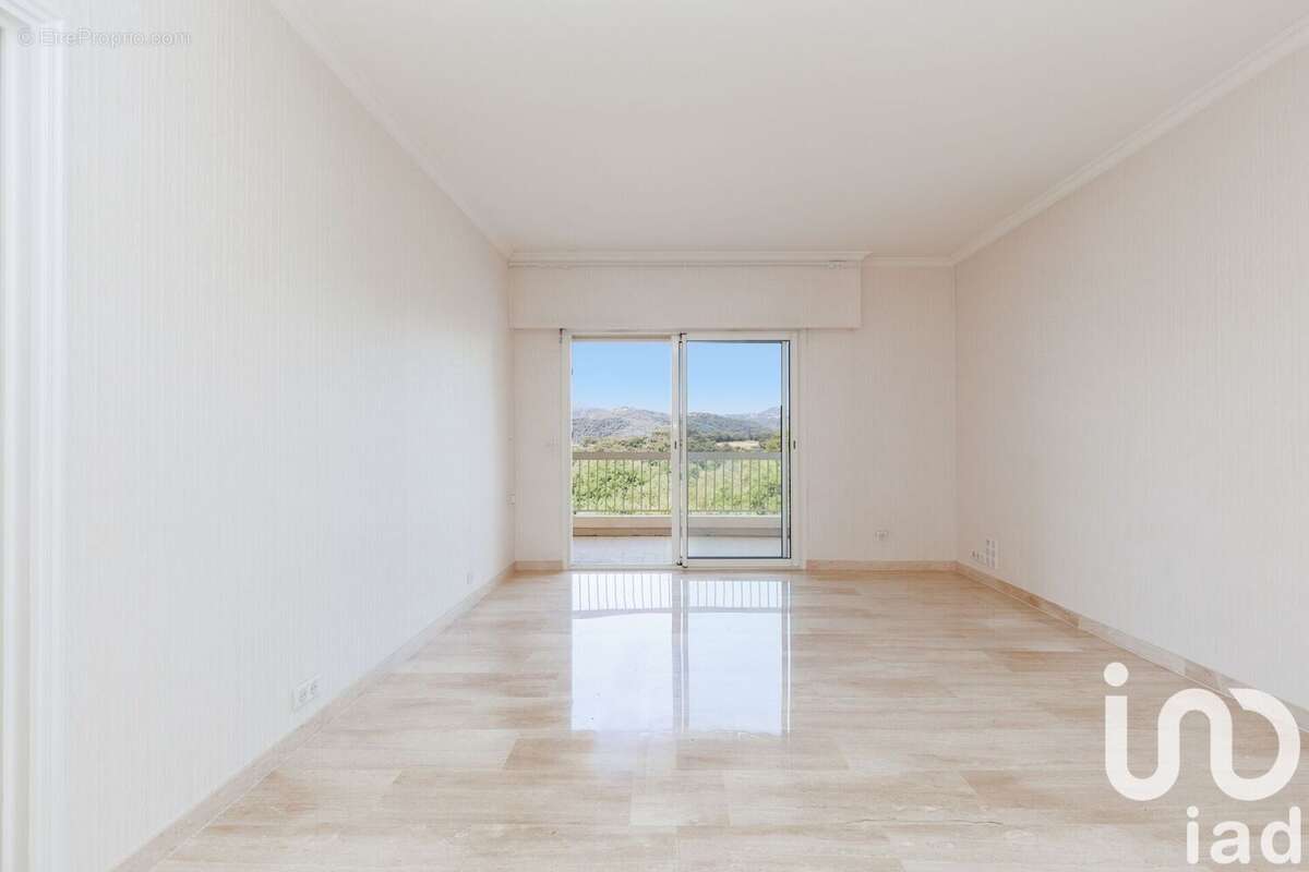 Photo 3 - Appartement à MANDELIEU-LA-NAPOULE