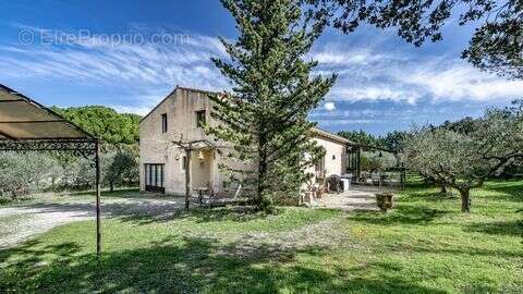 Maison à EYGALIERES