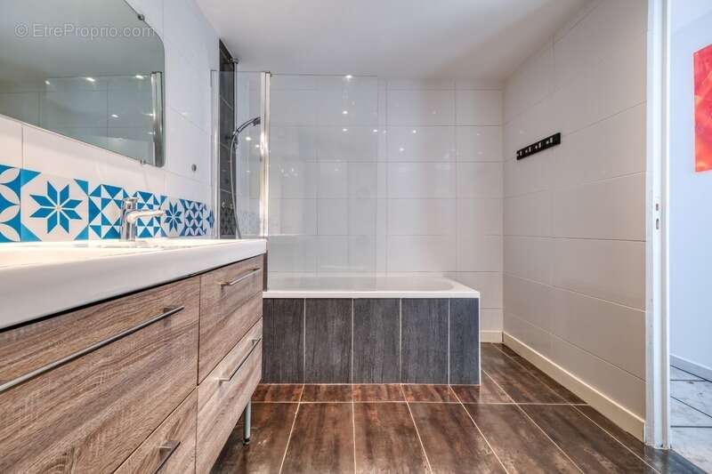 Appartement à LES CLAYES-SOUS-BOIS