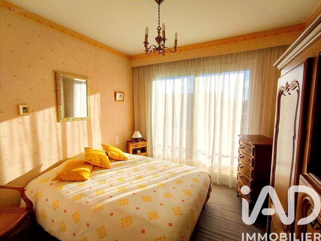 Photo 5 - Appartement à SAINT-PRIEST-EN-JAREZ