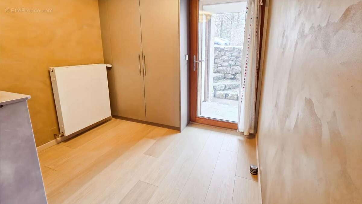 Maison à MONNETIER-MORNEX