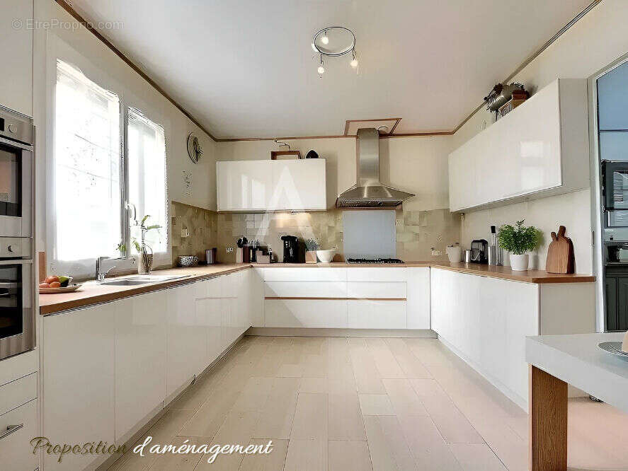 Maison à CHEVRY-COSSIGNY