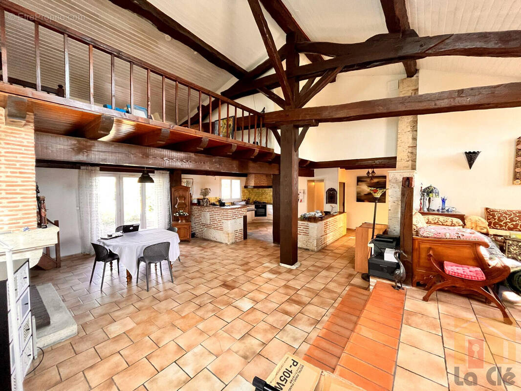 Maison à BON-ENCONTRE