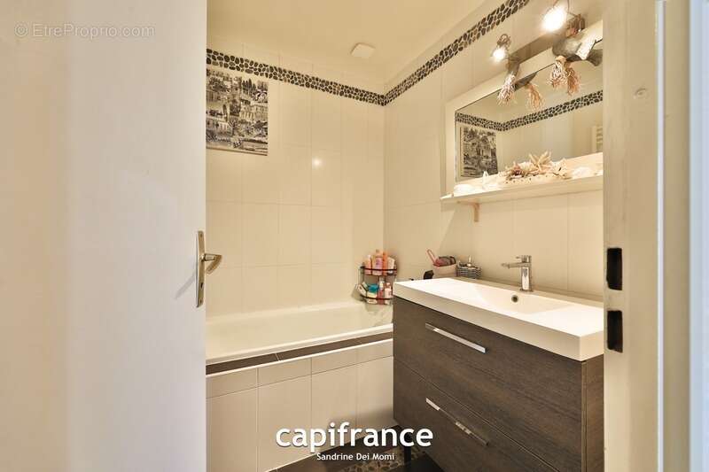 Maison à TASSIN-LA-DEMI-LUNE