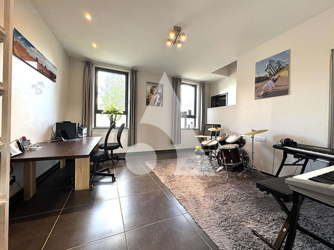 Maison à VIEUX-CONDE